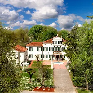Fiorita Hotell